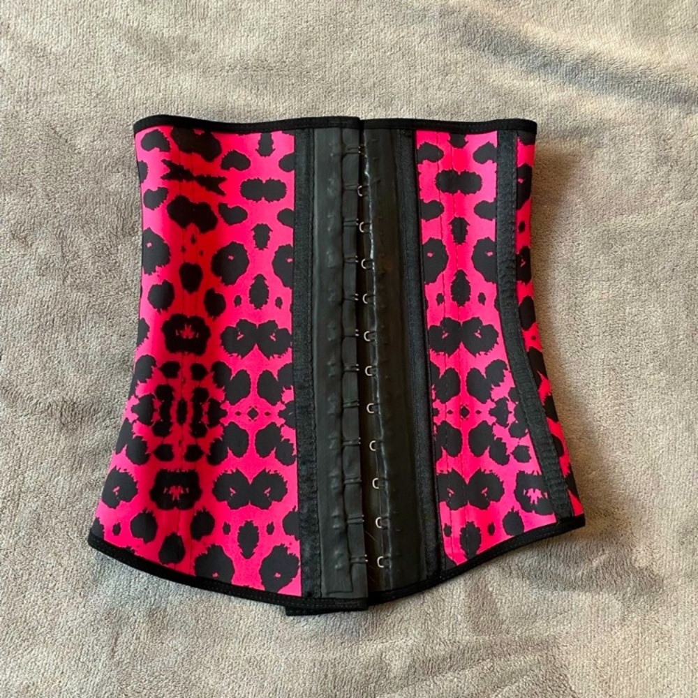 Ann Michell leopard print waist trainer